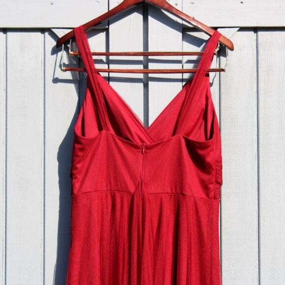 Ever Pretty Burgundy Tulle V-Neck Gown – Size 14 - Picture 7 of 7